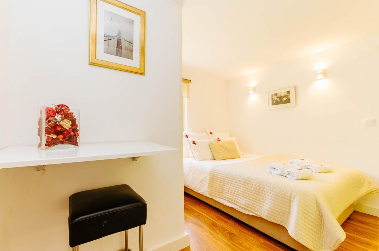 Rent4Rest Bairro Alto Charming 1Bd Apartment Lisboa Kültér fotó